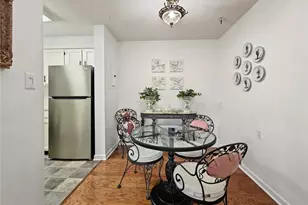 1800 Clairmont Lake, Decatur, GA 30033 - Photo 5
