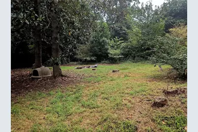 127 Ellendale Lane NW, Atlanta, GA 30318 - Photo 3