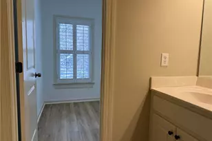 1641 Ridenour Pkwy NW, Kennesaw, GA 30152 - Photo 41