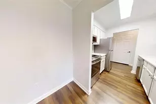 300 Johnson Ferry Road NE, Sandy Springs, GA 30328 - Photo 13
