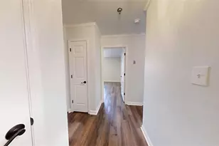 300 Johnson Ferry Road NE, Sandy Springs, GA 30328 - Photo 15