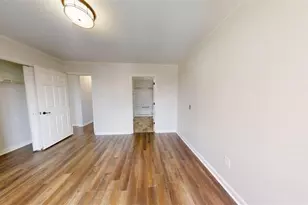 300 Johnson Ferry Road NE, Sandy Springs, GA 30328 - Photo 21