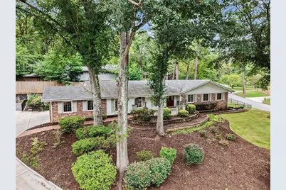 2624 Leslie Drive NE, Atlanta, GA 30345 - Photo 9