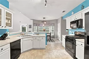 8098 Green Garden Dr, Riverdale, GA 30296 - Photo 11