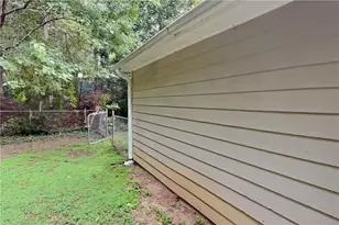 25 Mountain Ct, Covington, GA 30016 - Photo 19