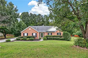 2730 Angel Oak Cir, Dacula, GA 30019 - Photo 1