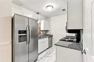 220 Chads Ford Way, Roswell, GA 30076 - Photo 9