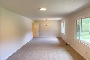 3089 Linecrest Rd, Ellenwood, GA 30294 - Photo 3