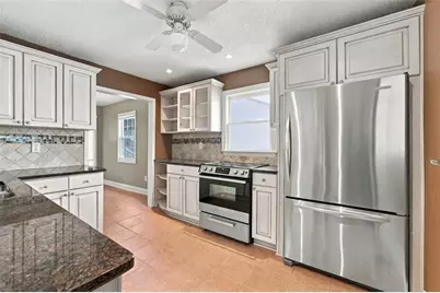 2640 Apple Valley Road NE, Brookhaven, GA 30319 - Photo 9