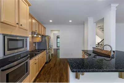 5561 Julian Place, Atlanta, GA 30342 - Photo 19