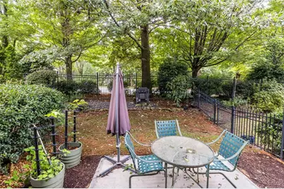 5561 Julian Place, Atlanta, GA 30342 - Photo 35