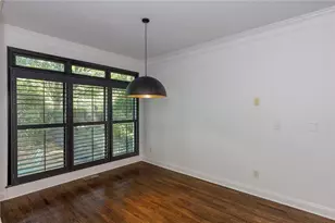 5561 Julian Pl, Atlanta, GA 30342 - Photo 17