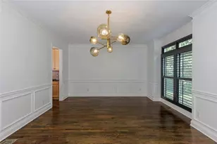 5561 Julian Pl, Atlanta, GA 30342 - Photo 7