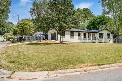 56 Simpson Drive NE, Kennesaw, GA 30144 - Photo 3