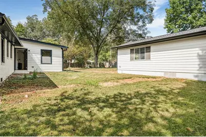 56 Simpson Drive NE, Kennesaw, GA 30144 - Photo 47
