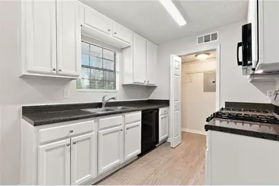 6237 Creekford Drive, Lithonia, GA 30058 - Photo 5