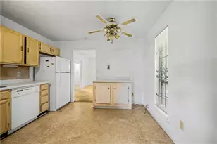2847 Kathryn Cir SW, Atlanta, GA 30331 - Photo 11