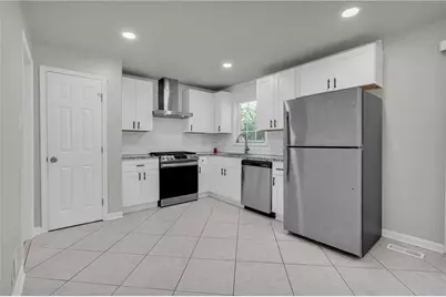 1118 Crestview Circle NE, Conyers, GA 30012 - Photo 7