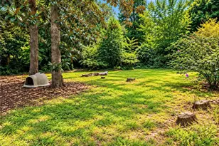 127 Ellendale Ln, Atlanta, GA 30318 - Photo 3