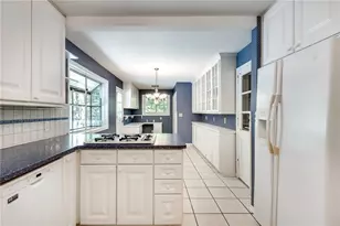 1800 Angelique Dr, Decatur, GA 30033 - Photo 7