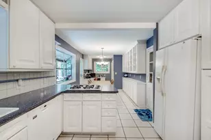 1800 Angelique Dr, Decatur, GA 30033 - Photo 9