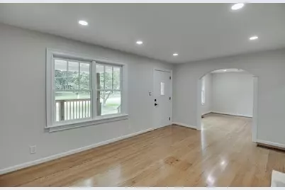 1057 Ferndale Street, Stone Mountain, GA 30083 - Photo 9
