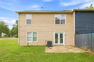 7980 Woodlake Dr, Riverdale, GA 30274 - Photo 15