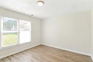 7980 Woodlake Dr, Riverdale, GA 30274 - Photo 7