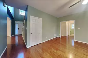 327 Laurel Glen Crossing, Canton, GA 30114 - Photo 3