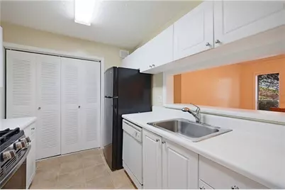 303 Summit North Drive NE, Atlanta, GA 30324 - Photo 13