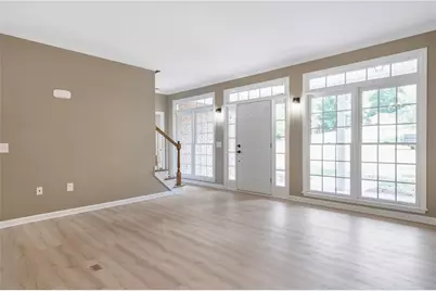 759 Stoneview Drive, Hoschton, GA 30548 - Photo 7