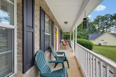 395 Oak Hill Dr, Covington, GA 30016 - Photo 5