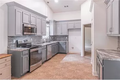 294 Ambassador Circle, Winder, GA 30680 - Photo 3