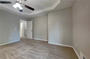 1305 Burning Bush Dr, Loganville, GA 30052 - Photo 9