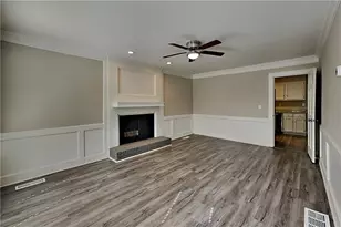 3859 W Clinton Ct, Marietta, GA 30062 - Photo 3