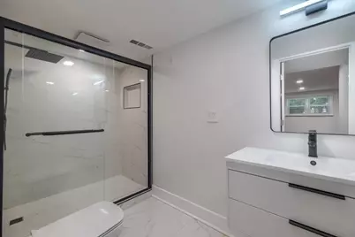 2368 Fenhurst Place, Dunwoody, GA 30338 - Photo 25