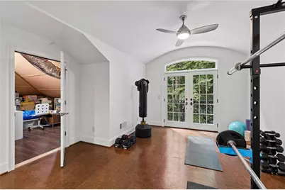 544 Hollydale Court NW, Atlanta, GA 30342 - Photo 59