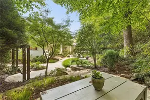 544 Hollydale Ct NW, Atlanta, GA 30342 - Photo 69