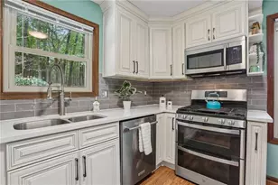 231 Sabrina Ct, Woodstock, GA 30188 - Photo 23