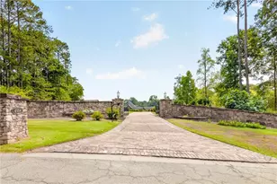 4984 Donald Dr, Loganville, GA 30052 - Photo 3