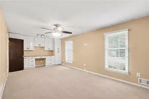 6547 Annette Ct, Riverdale, GA 30296 - Photo 9