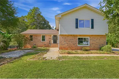 5265 Corinth Circle, Stone Mountain, GA 30087 - Photo 1