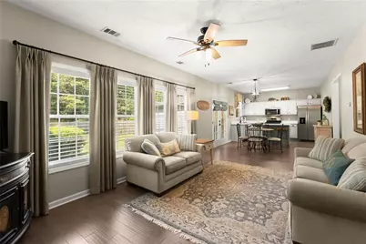 6104 Saddlehorse Drive, Flowery Branch, GA 30542 - Photo 11