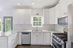 302 Highland Ct, Woodstock, GA 30188 - Photo 11