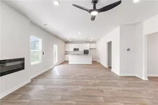 342 Jarrett St, Fairburn, GA 30213 - Photo 7