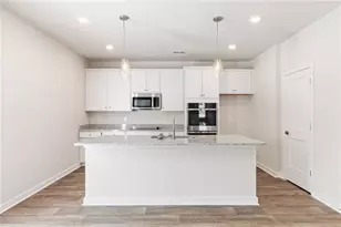 342 Jarrett St, Fairburn, GA 30213 - Photo 9
