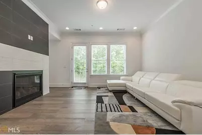 6661 Cadence Boulevard, Sandy Springs, GA 30328 - Photo 9