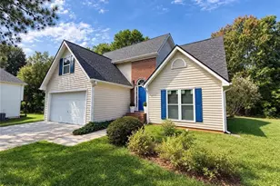 1831 Green Oak Circle, Lawrenceville, GA 30043 - Photo 3