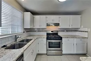 2582 Morgan Lake Dr NE, Marietta, GA 30066 - Photo 7