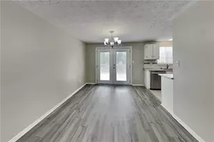 2582 Morgan Lake Dr NE, Marietta, GA 30066 - Photo 3